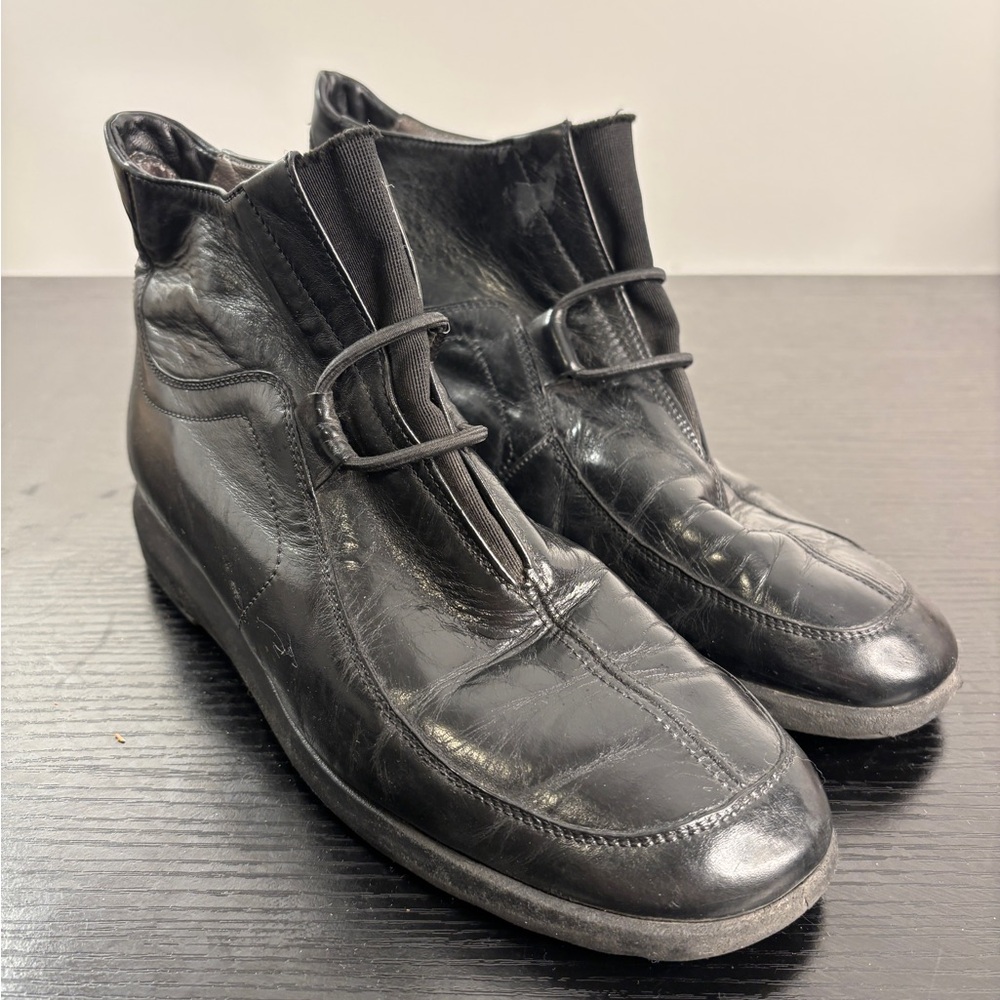 Hassia Black Lined Leather Boots Women's Size 5.